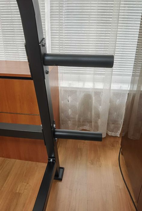 Продавам стойка за клек