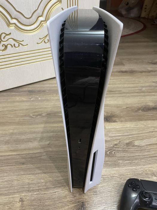 Продам приставку ps5