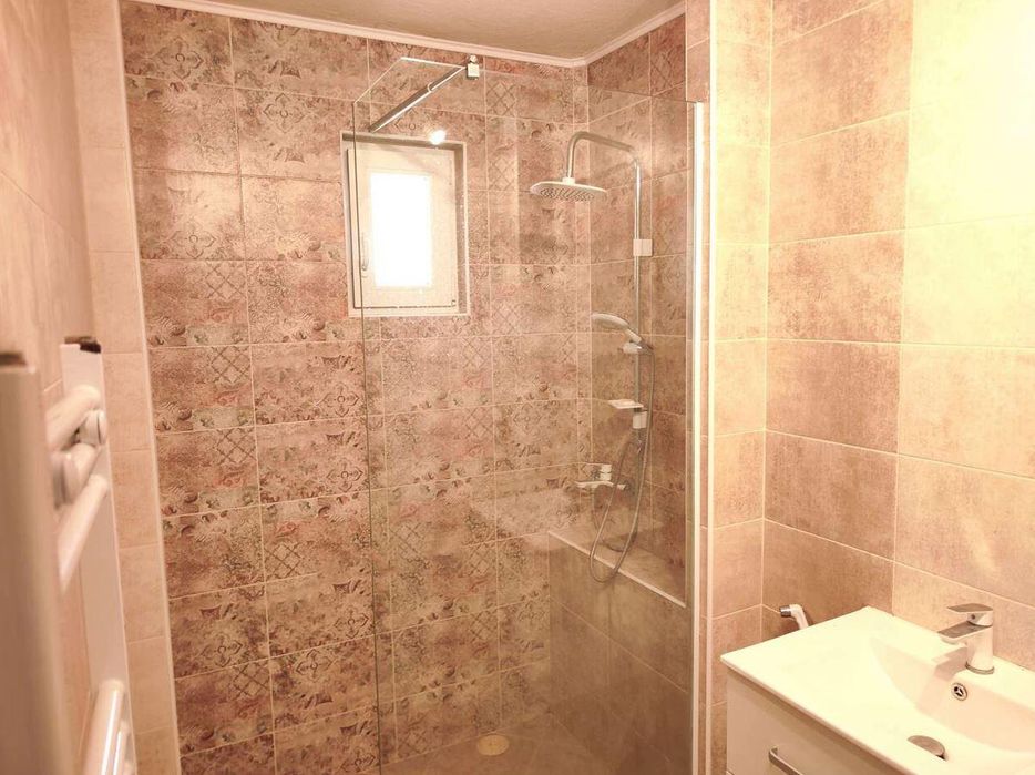 Дава се под наем Четиристаен апартамент в Бургас, Сарафово - 120 кв.м за 750 € - Снимка #9