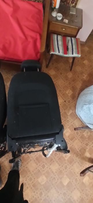 Сиденья переднии в сборе