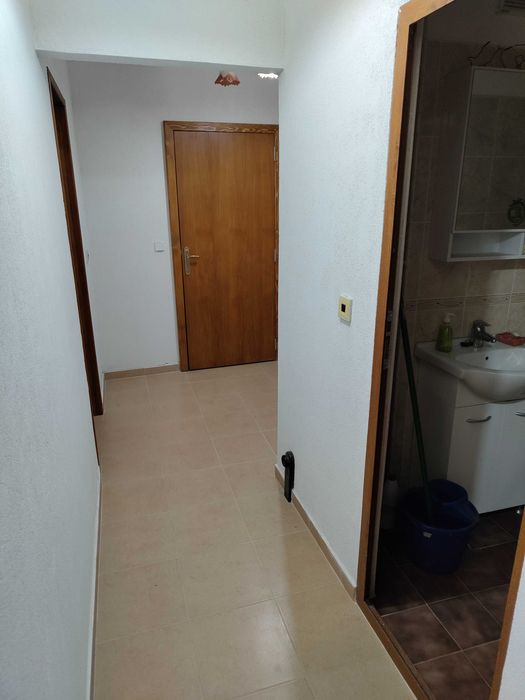 Продава се Тристаен апартамент в Разлог - 90 кв.м за 800 €/кв.м - Снимка #3