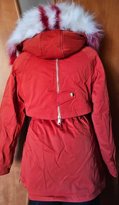 Новая куртка качественного материала