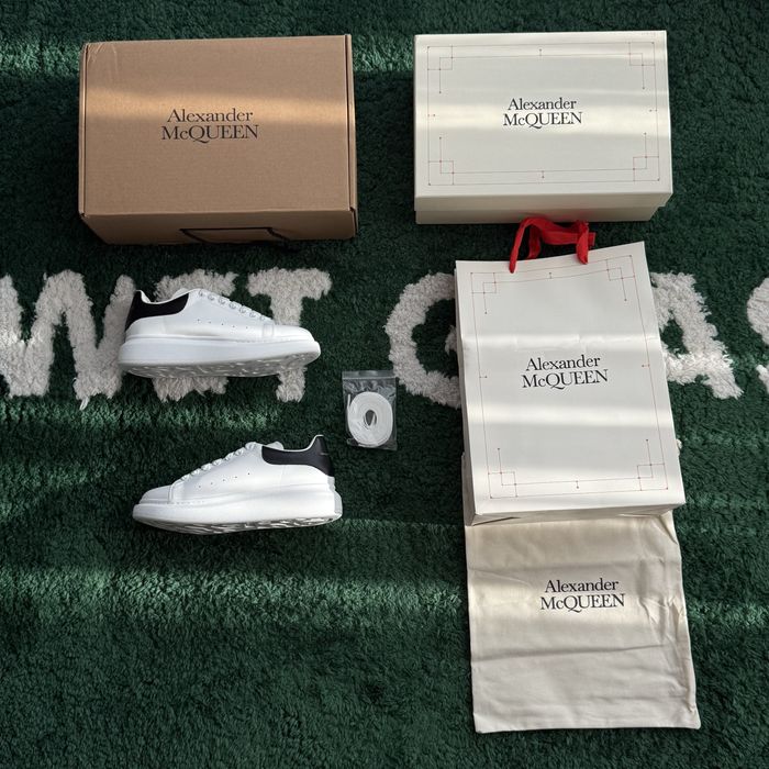 Alexander McQueen Alb - Negru 42