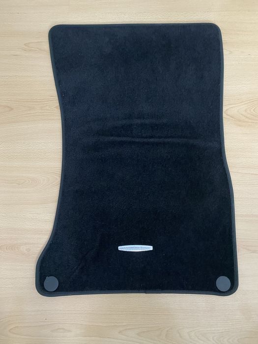 Оригинални мокетни стелки за Mercedes S Class