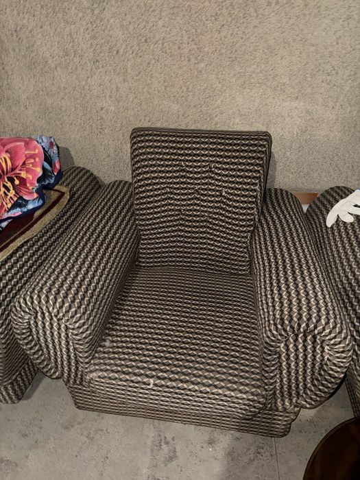 Диван и два кресла