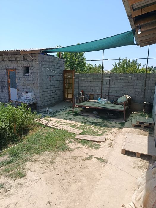 Уй сотилади ховли