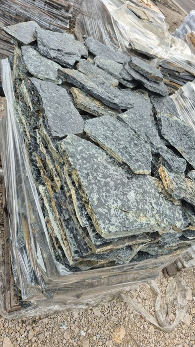 Piatra naturala la comanda