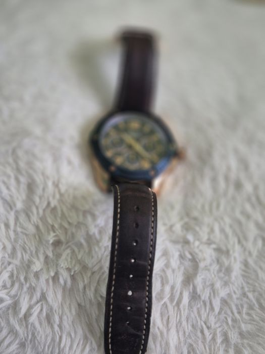 Часовник Guess W0600G3