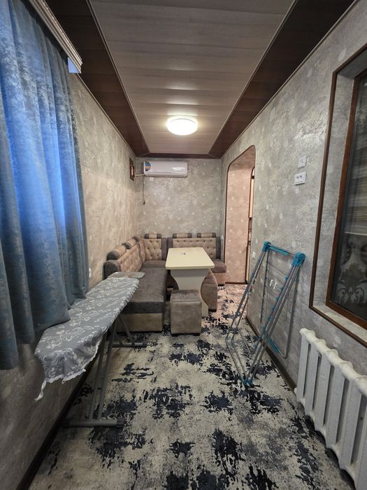 11 maktab 9 bozor oldida