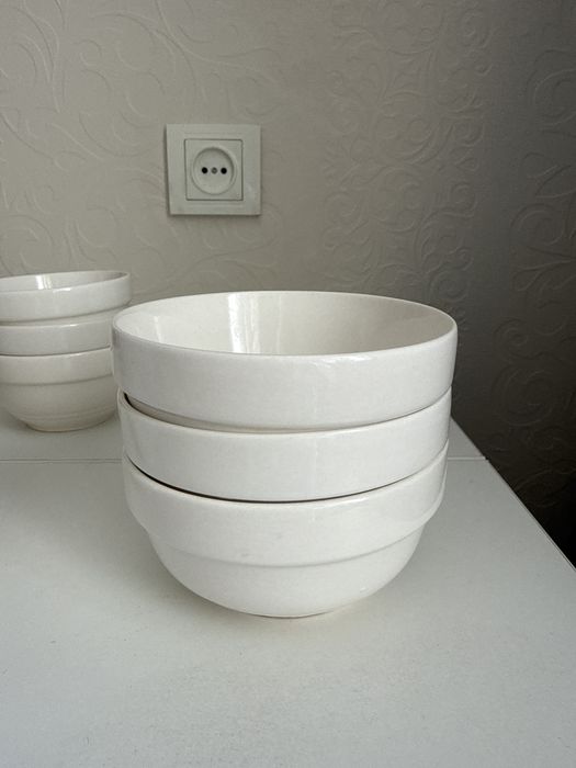 Ақ кеселер (пиала) шай, сорпаға