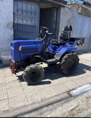 Трактор Т 12  кмз хтз