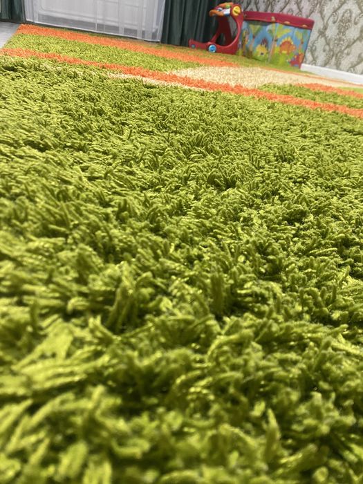 Ковер шагги 2*4 в хорошем состоянии