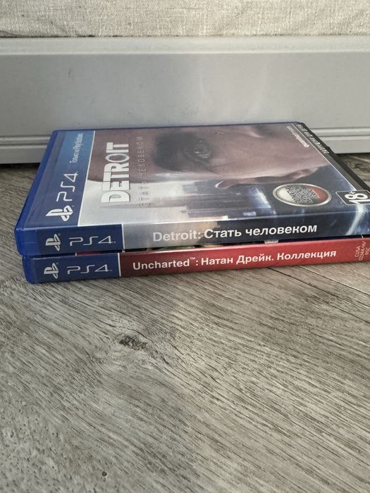2 диска Uncharted collection и Detroit PS4