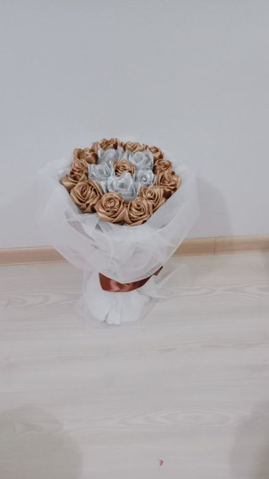 Қол Өнер естен кетпес естелік Гүл