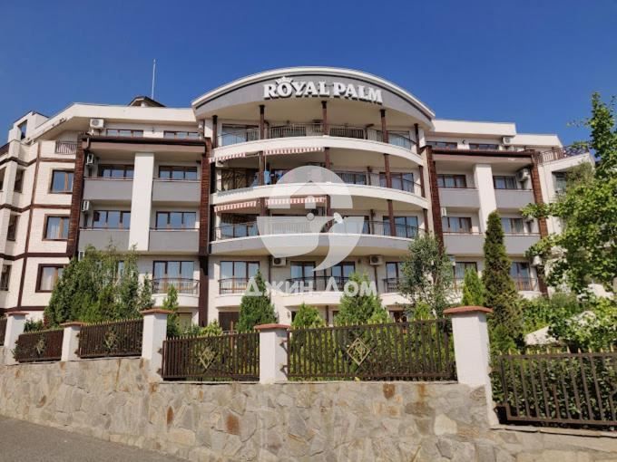 Продава се Двустаен апартамент в Свети Влас - 170 кв.м за 706 €/кв.м - Снимка #8