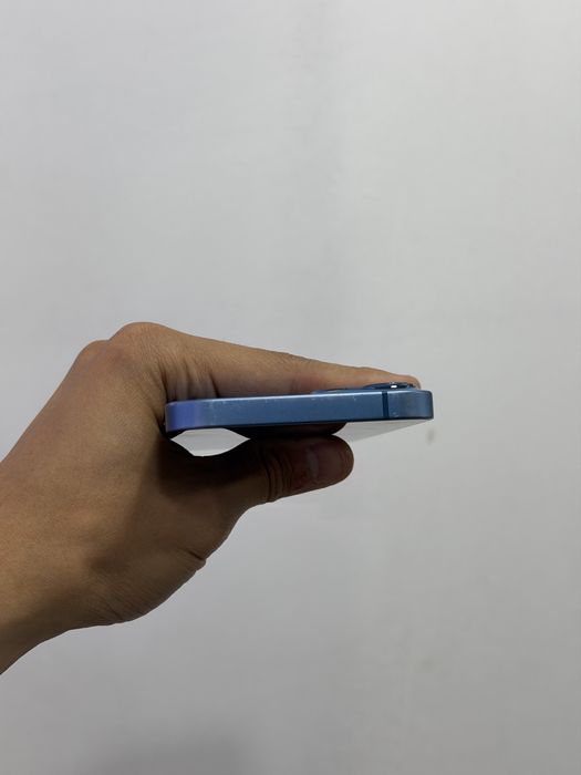 Продам Iphone 13 128GB