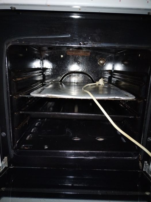 Продам газ плиту GEFEST !