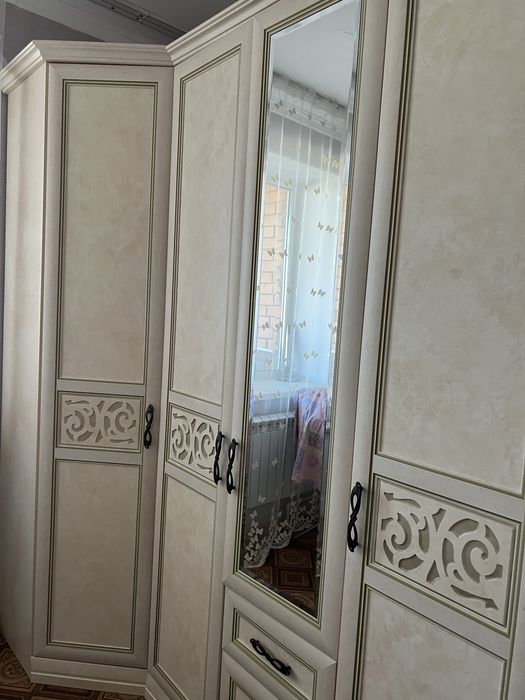 Продам шифоньер шкаф