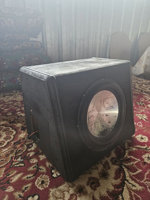 Продам сабвуфер без усилителя