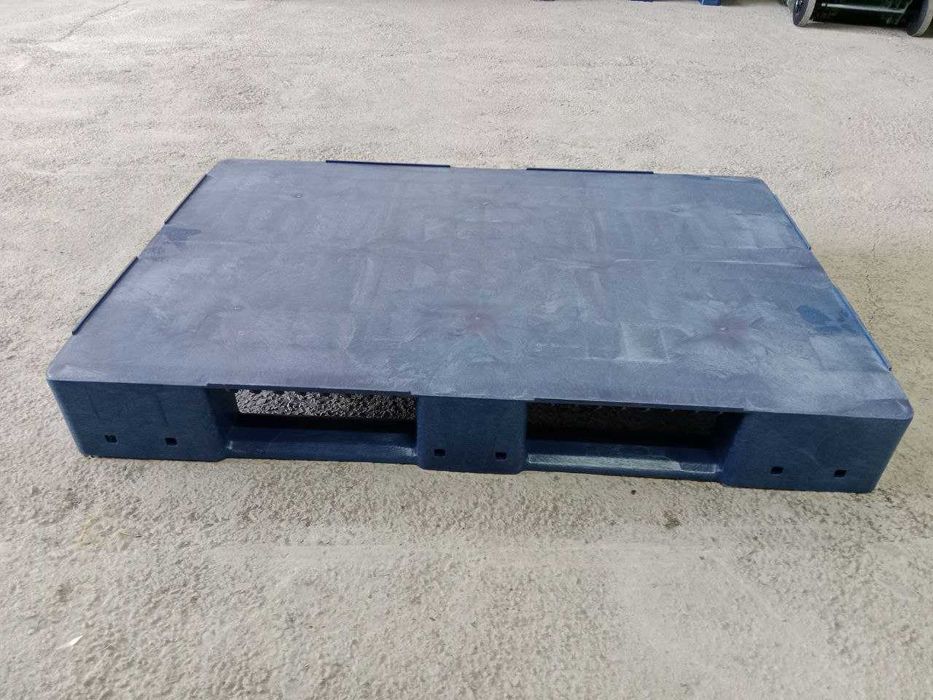 Поддоны пластиковые , пластиковые паллеты