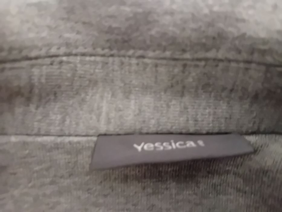 Palton gri de dama marimea 40 si sacou gri marimea L