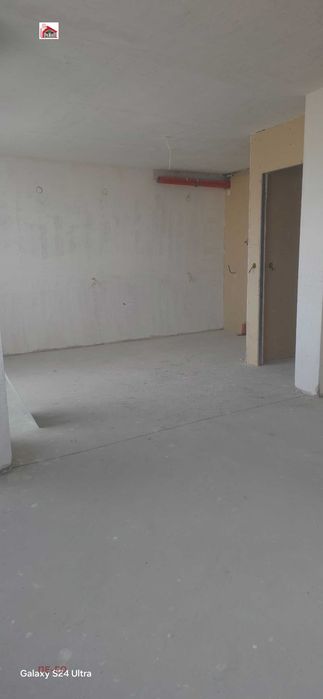 Продава тристаен, в нова кооперация на бул. "Цар Освободител"