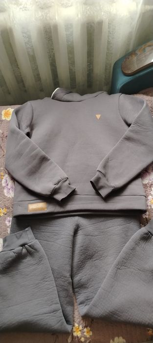 Продам тёплый костюм б/у