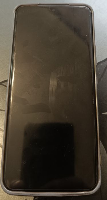 Продаю телефон Honor 90