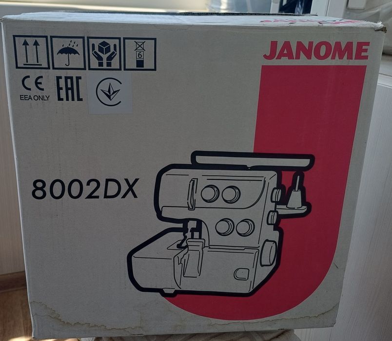 Оверлог Janome 8002DX