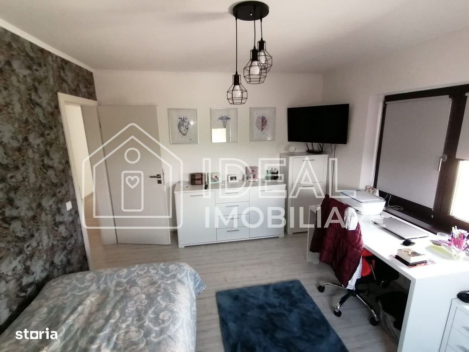 Casa moderna cu 4 camere, La  CHEIE in Poplaca