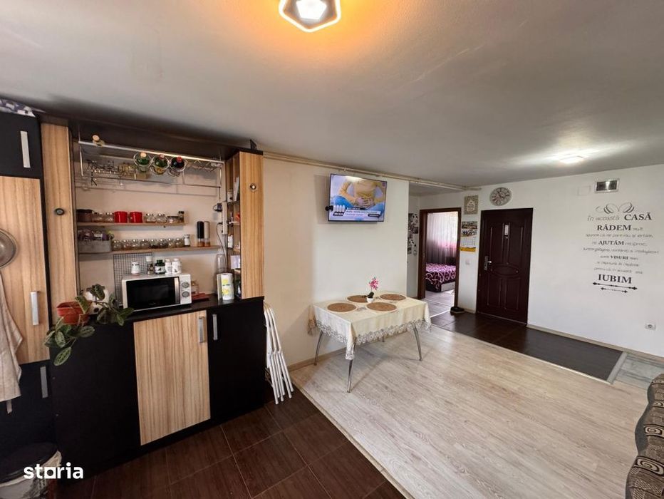 Apartament open-space cu 3 camere, 58 mp, zona Rovine