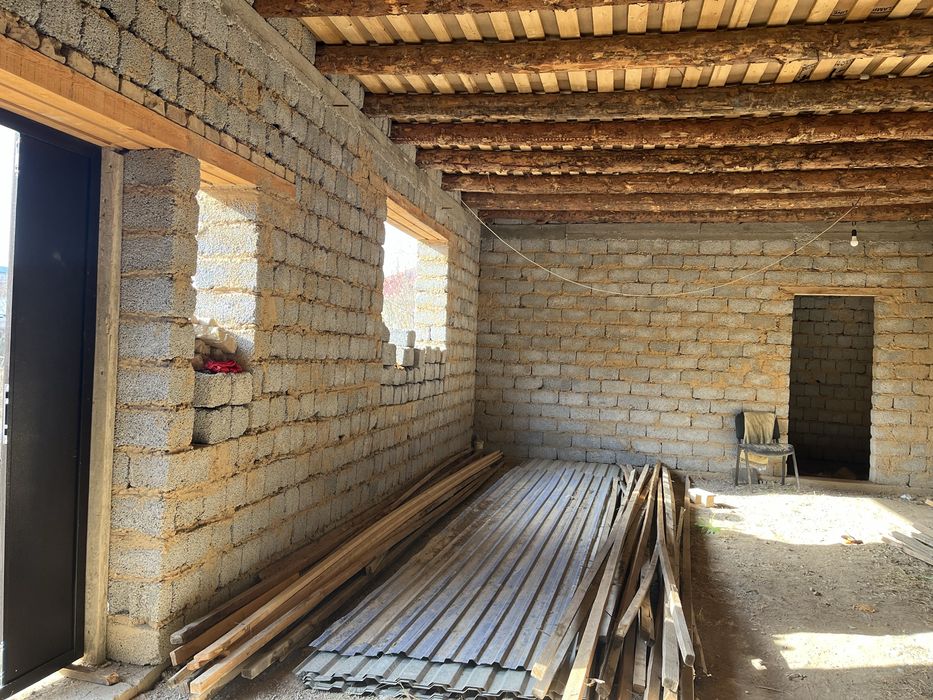 Продается дом не дастройный