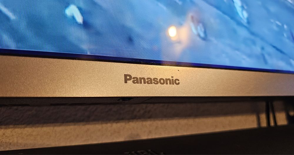 TV  LED 4K Panasonic 58" smart - ca nou