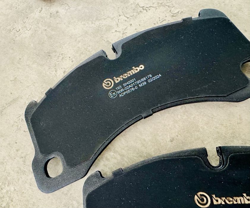 Спирачани апарати Brembo (6 бутални) от Porsche Panamera (19Z- 7PP)