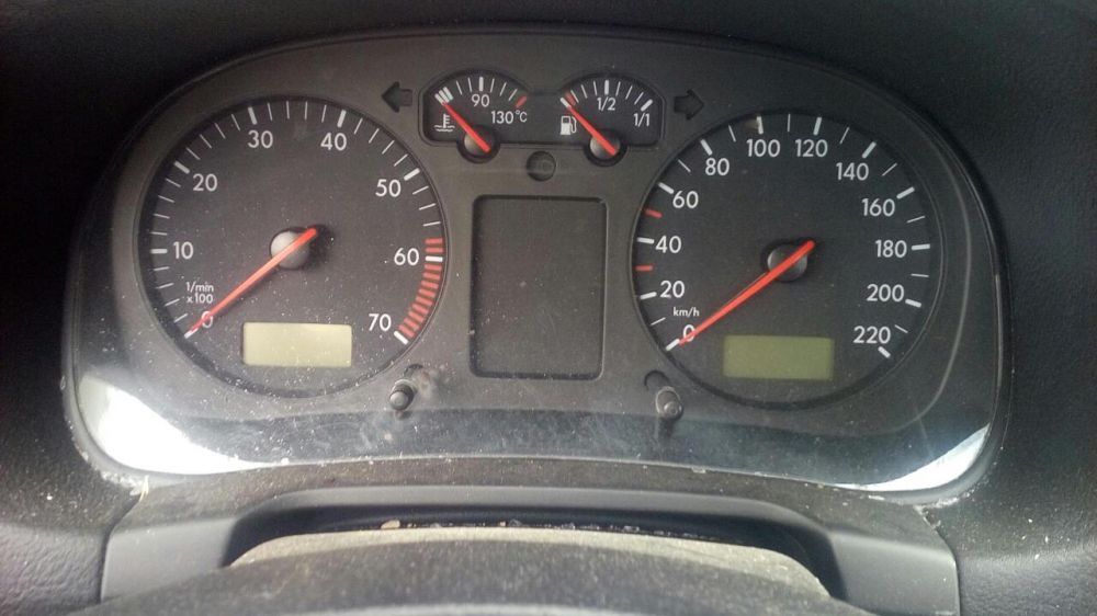 Фолсваген голф 4 volkswagen golf 4 1.4 16v само на части