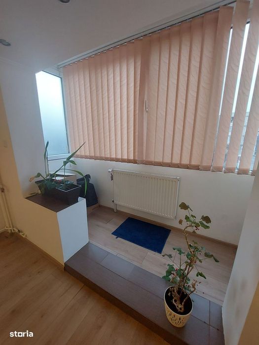 Calea Aradului- 3 camere+living,etaj 2 ,mobilat, 2 băi