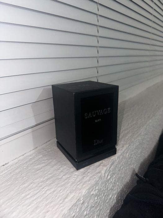 Продавам парфюм DIOR SAUVAGE