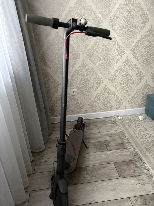 Продаю электросамокат