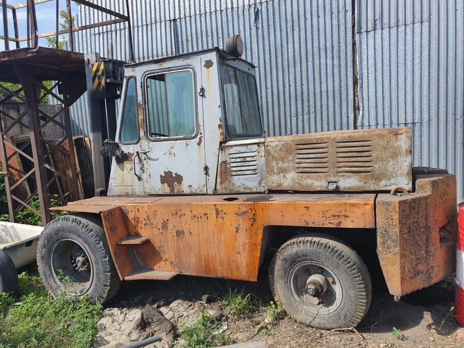 Продам погрузчик вилочный  газ