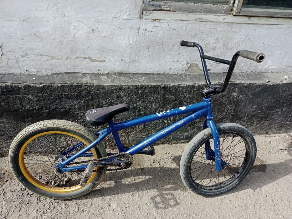 Трюковой велосипед BMX