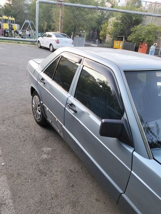 Продам Мерседес 190