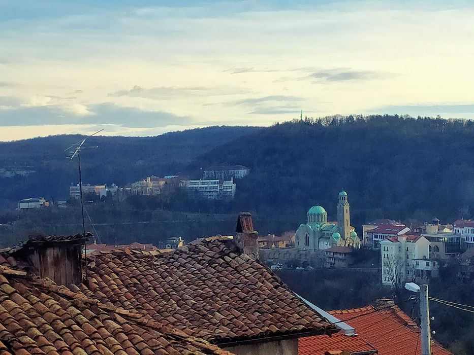 Продава се Етаж от къща в Велико Търново, Варуша - 70 кв.м за 1100 €/кв.м - Снимка #1