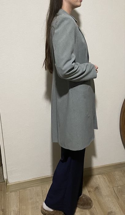 Дамски костюм с дълго сако