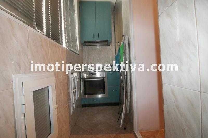 Продава се Тристаен апартамент в Пловдив, Център - 68 кв.м за 2011 €/кв.м - Снимка #9