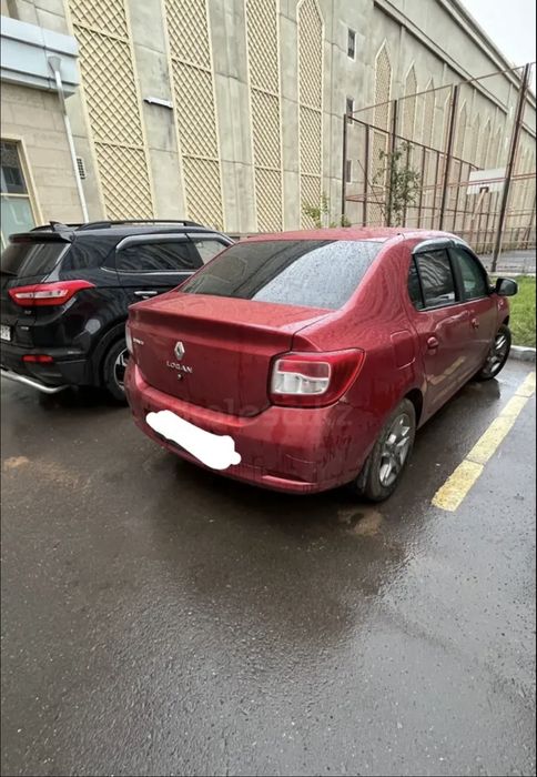 Renault logan вишня