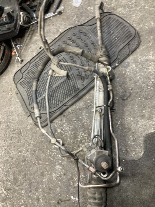 Ford mondeo 1998 година 1.8i Кормилна рейка