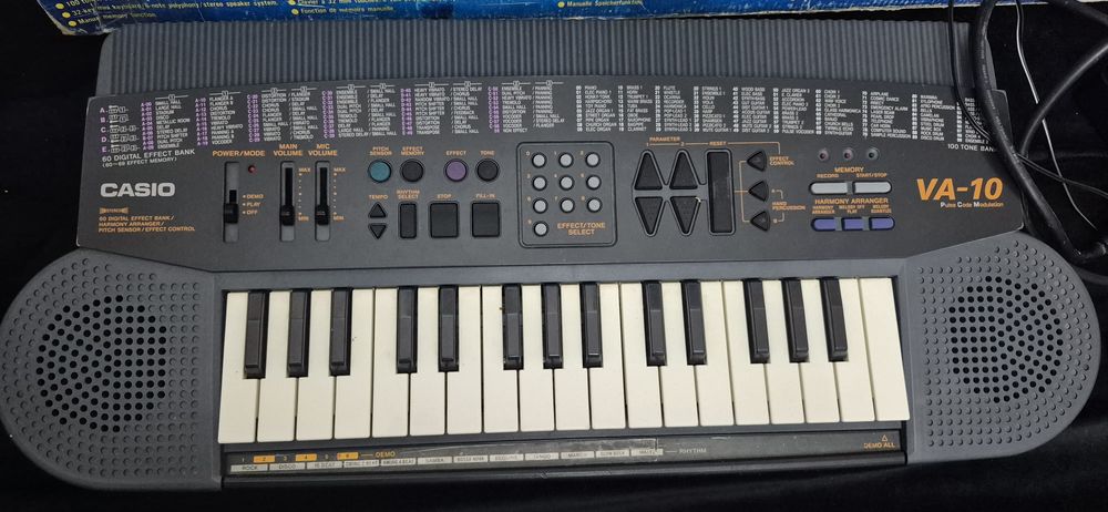 Продам синтезатор CASIO