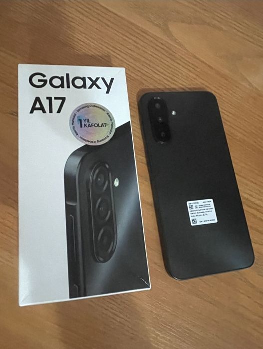 Samsung Galaxy A 17 6/128 Giga  5 месеца ползование
