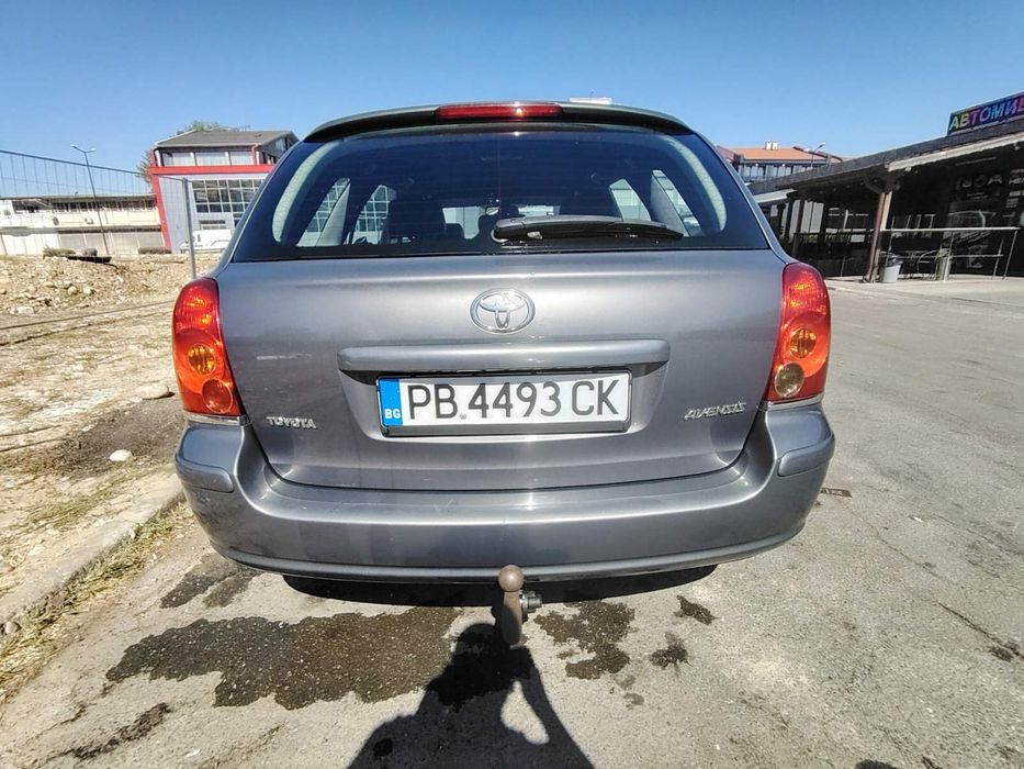 Toyota Avensis продава се!