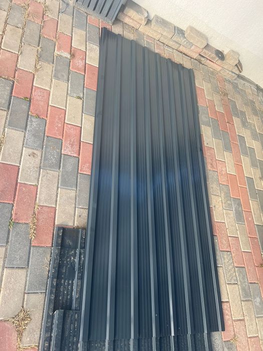 tabla cutata zincata vopsita